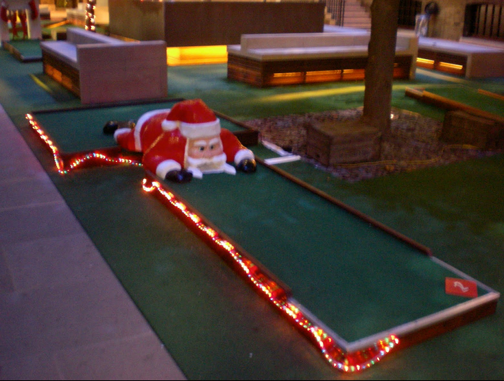 Festive-Crazy-Golf-at-Devonish-Square