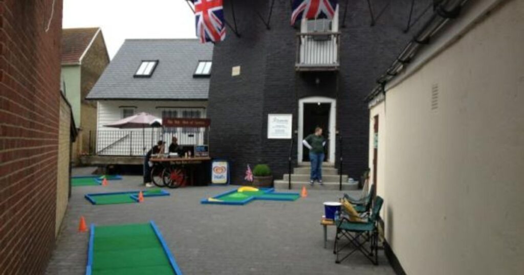 National Miniature Golf Day and Windmill Day – All things Crazy Golf!