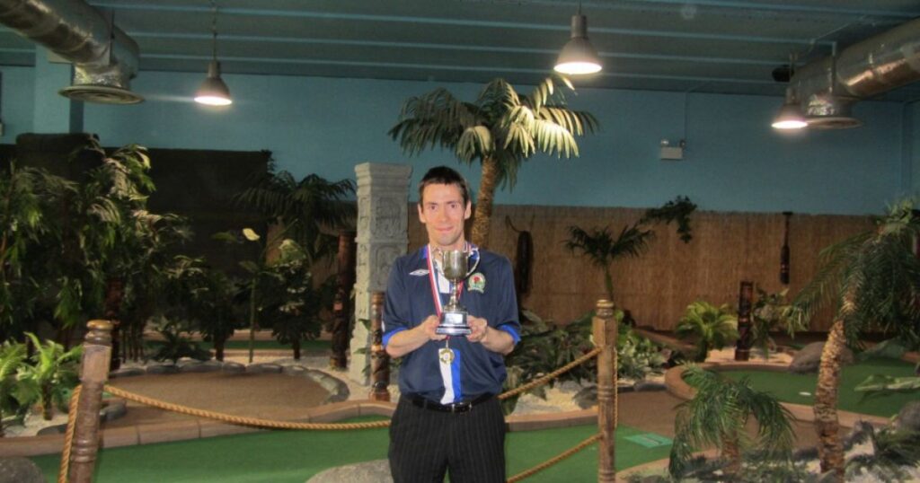 Mini golf ‘King of Putters’ is crowned again