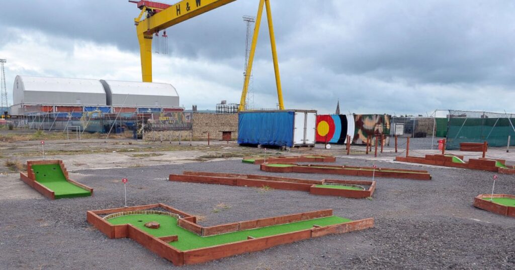 Is this the worst minigolf attraction ever?